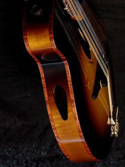 lower bout oval soundport on everett mandolin